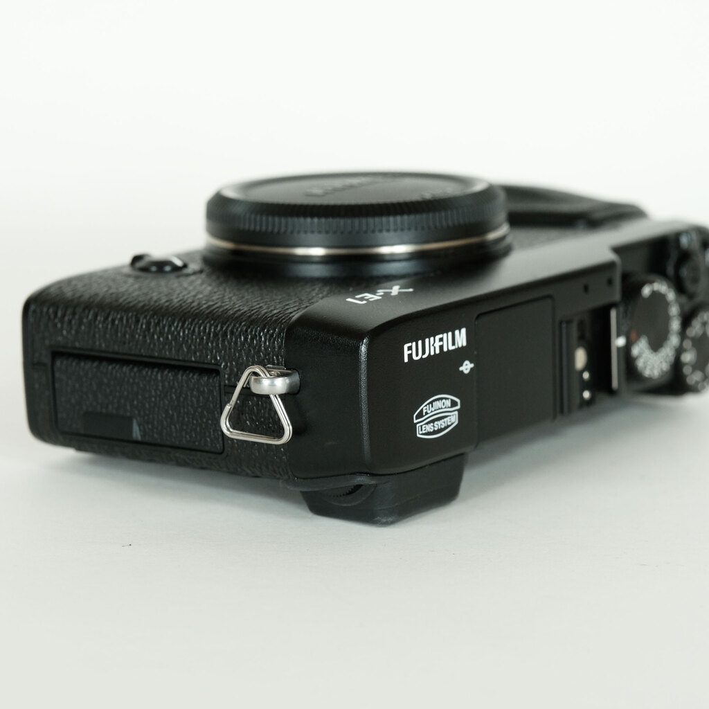 FUJIFILM X-E1 ブラックの出品 | ONE SCENE（ワンシーン）