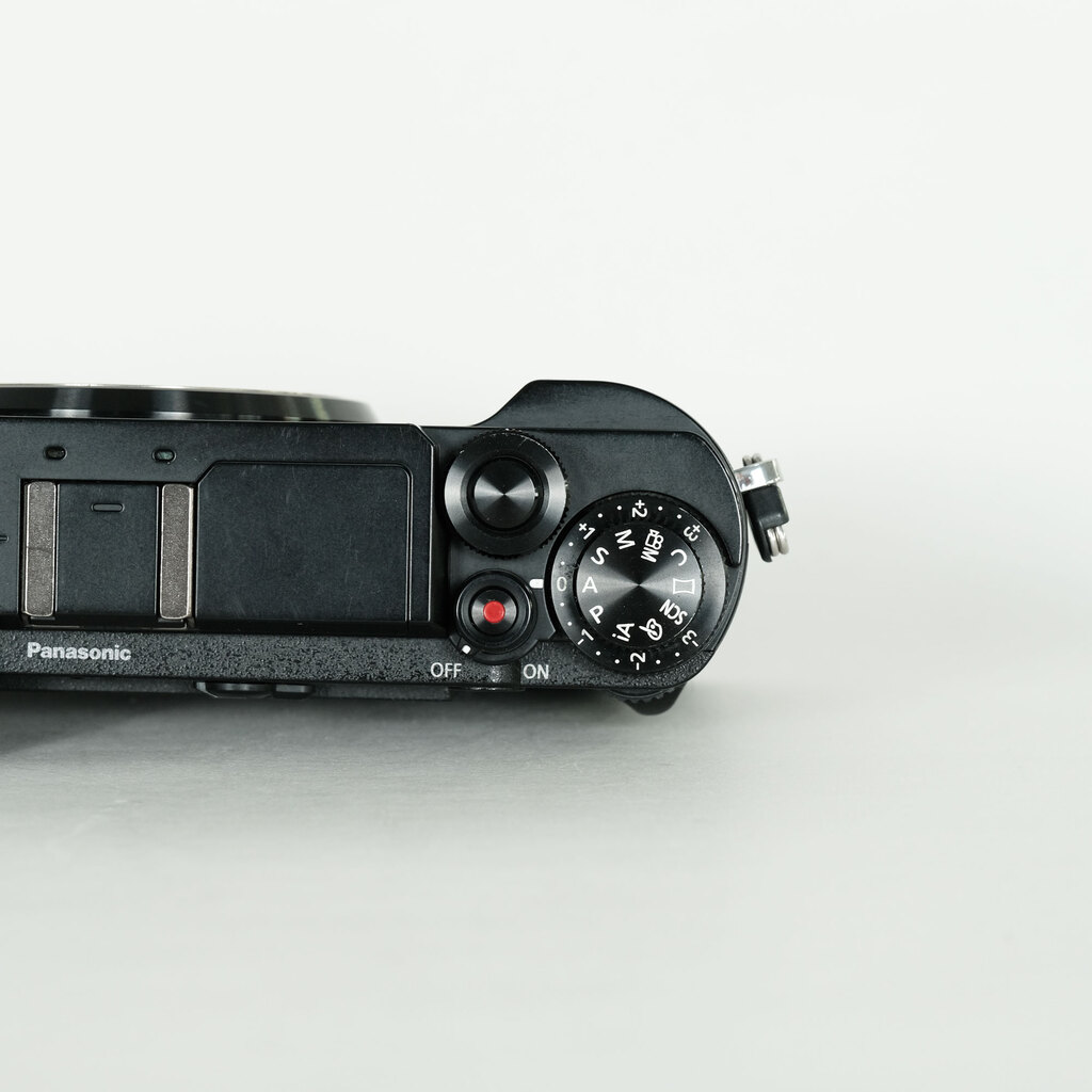 Panasonic LUMIX DC-GX7MK3 ブラック