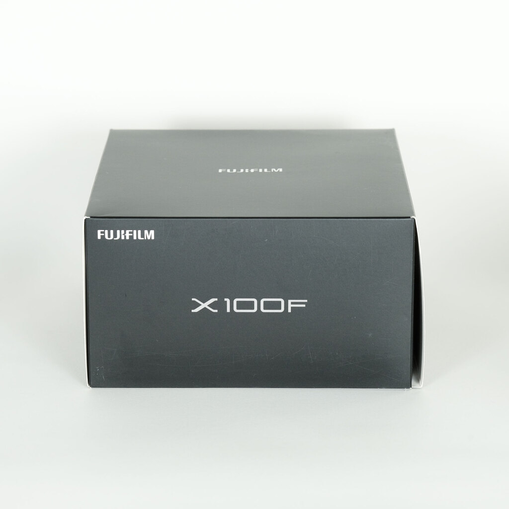 FUJIFILM X100F シルバー