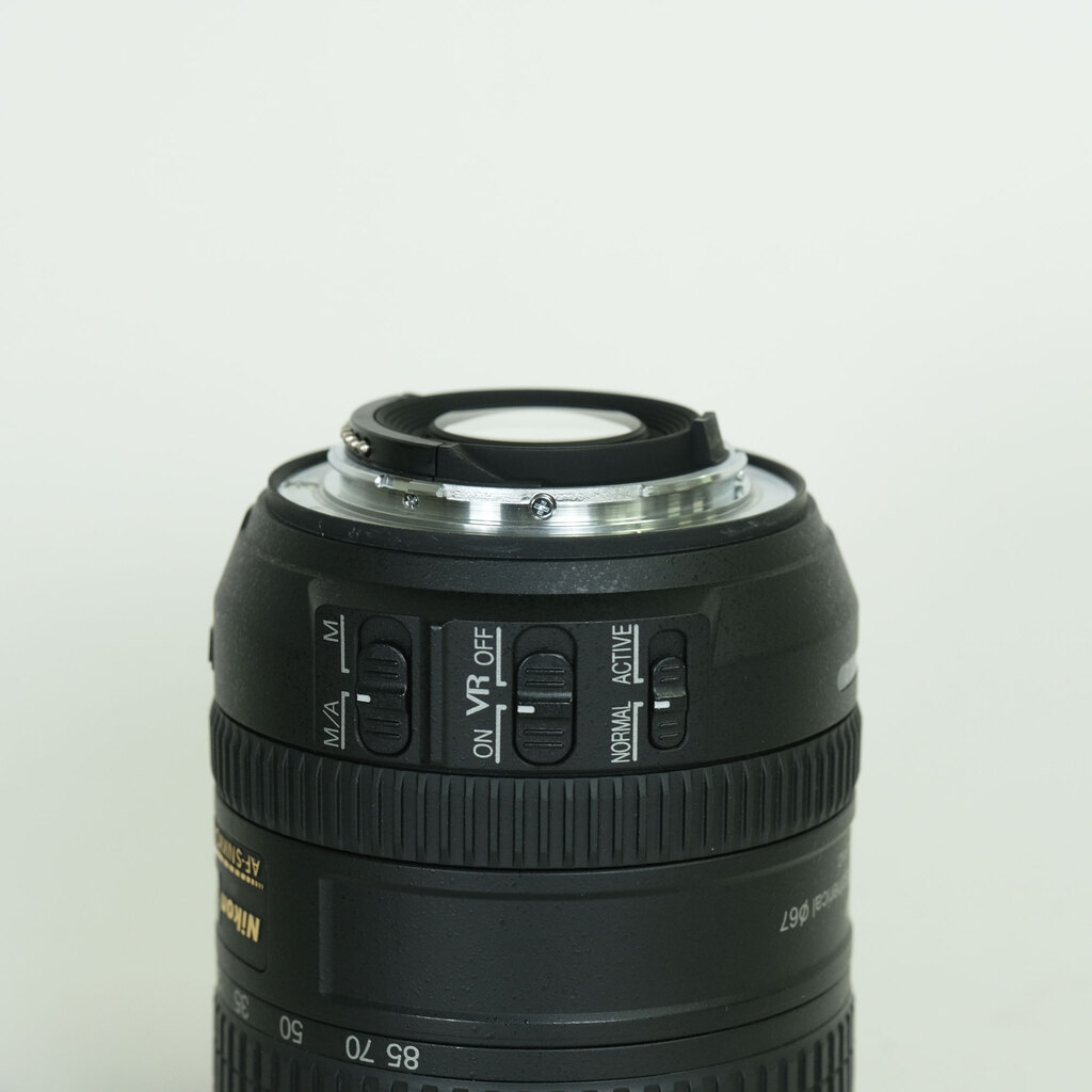 Nikon AF-S DX NIKKOR 16-85mm F3.5-5.6G ED VR