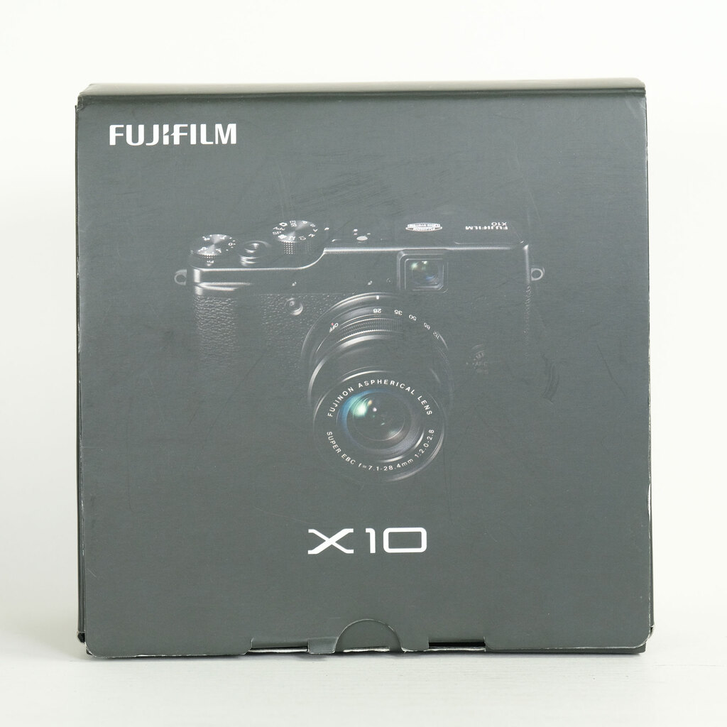 FUJIFILM X10 ブラック