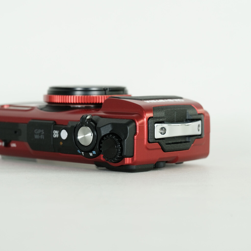 OM SYSTEM Tough TG-7 レッドの出品 | ONE SCENE（ワンシーン）