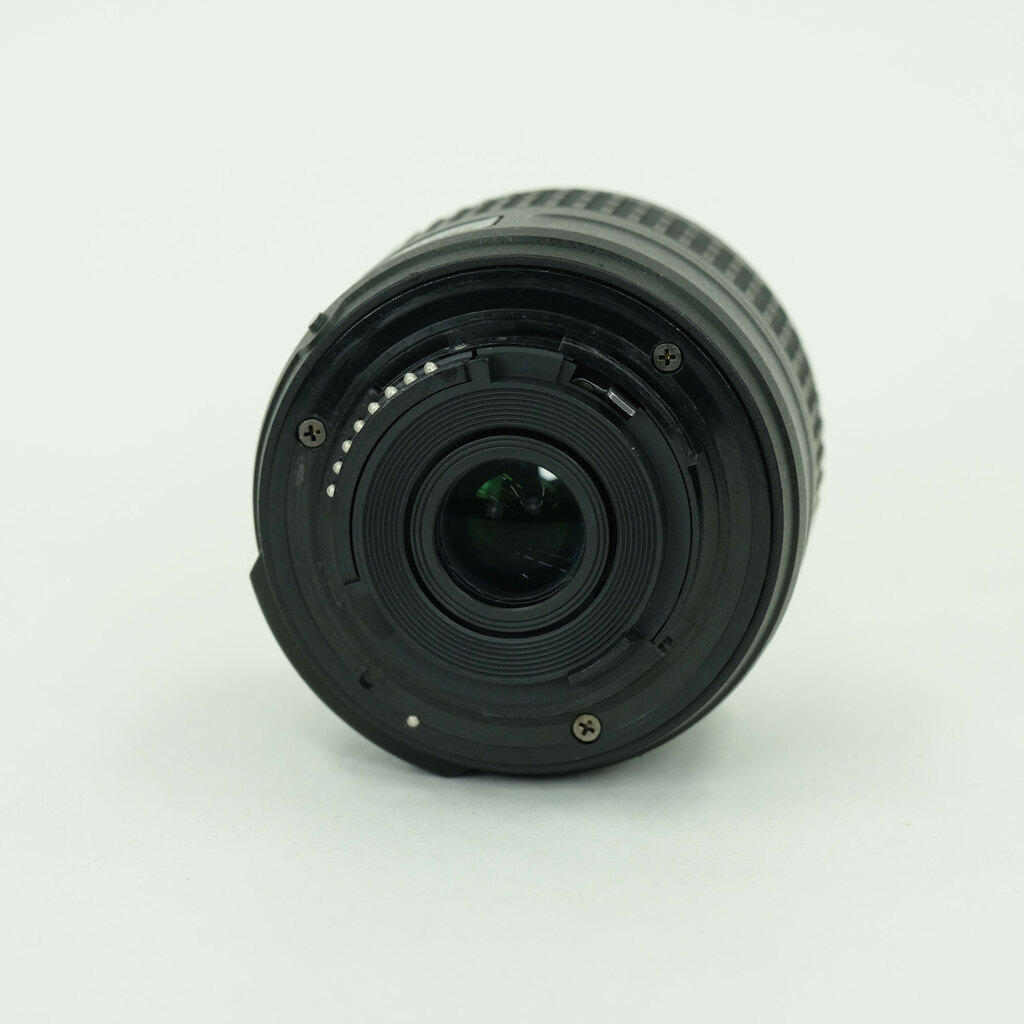 Nikon AF-S DX NIKKOR 18-55mm f3.5-5.6G VR II
