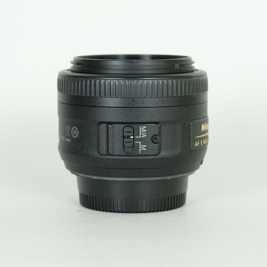 Nikon AF-S DX NIKKOR 35mm f/1.8G