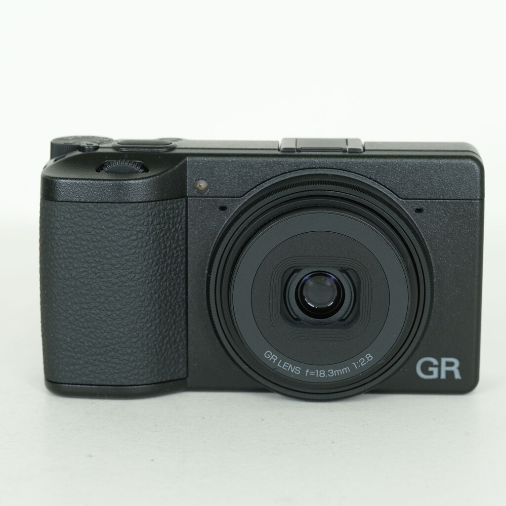 RICOH GR IVの出品 | ONE SCENE（ワンシーン）
