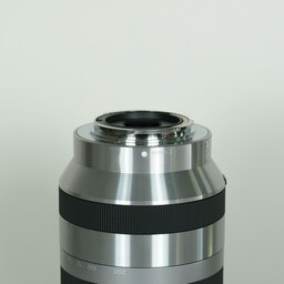 SONY E18-200mm F3.5-6.3 OSS SEL18200