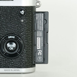 FUJIFILM X100F シルバー