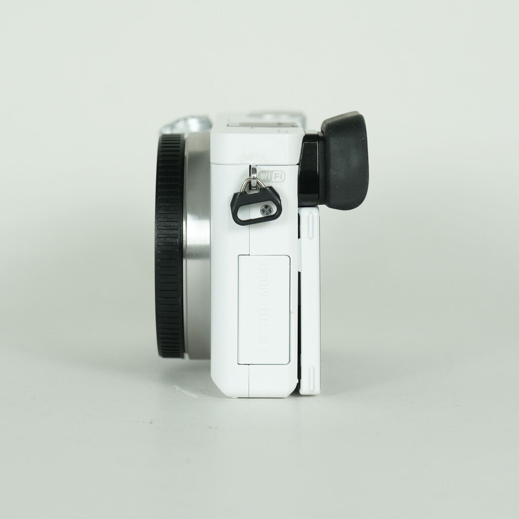 SONY α6000（ILCE-6000）