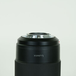 Panasonic LUMIX G VARIO 100-300mm / F4.0-5.6 II / POWER O.I.S. Panasonic LUMIX G VARIO 100-300mm / F4.0-5.6 II / POWER O.I.S.