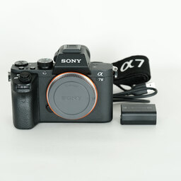 SONY α7 II（ILCE-7M2）