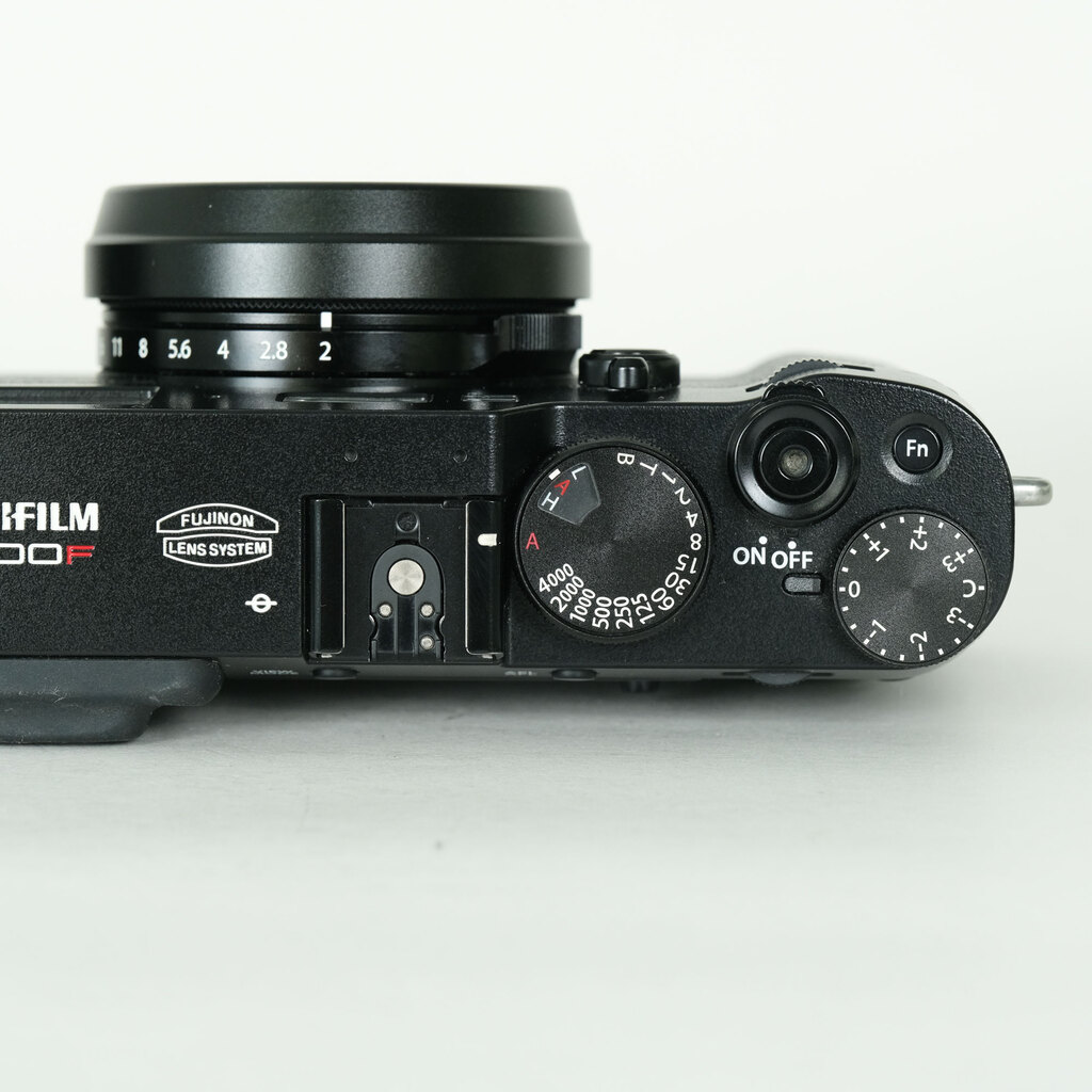 FUJIFILM X100F ブラック FUJIFILM X100F ブラック