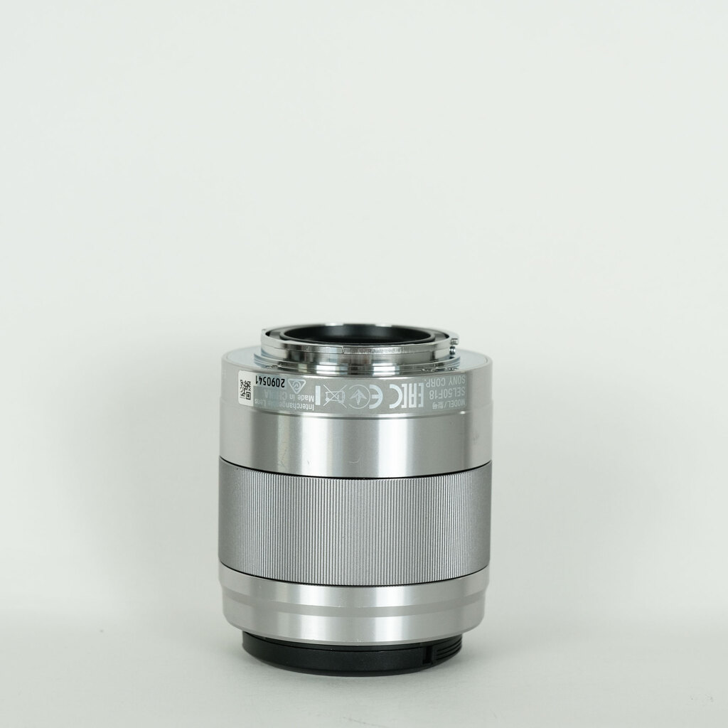 SONY E 50mm F1.8 OSS SEL50F18