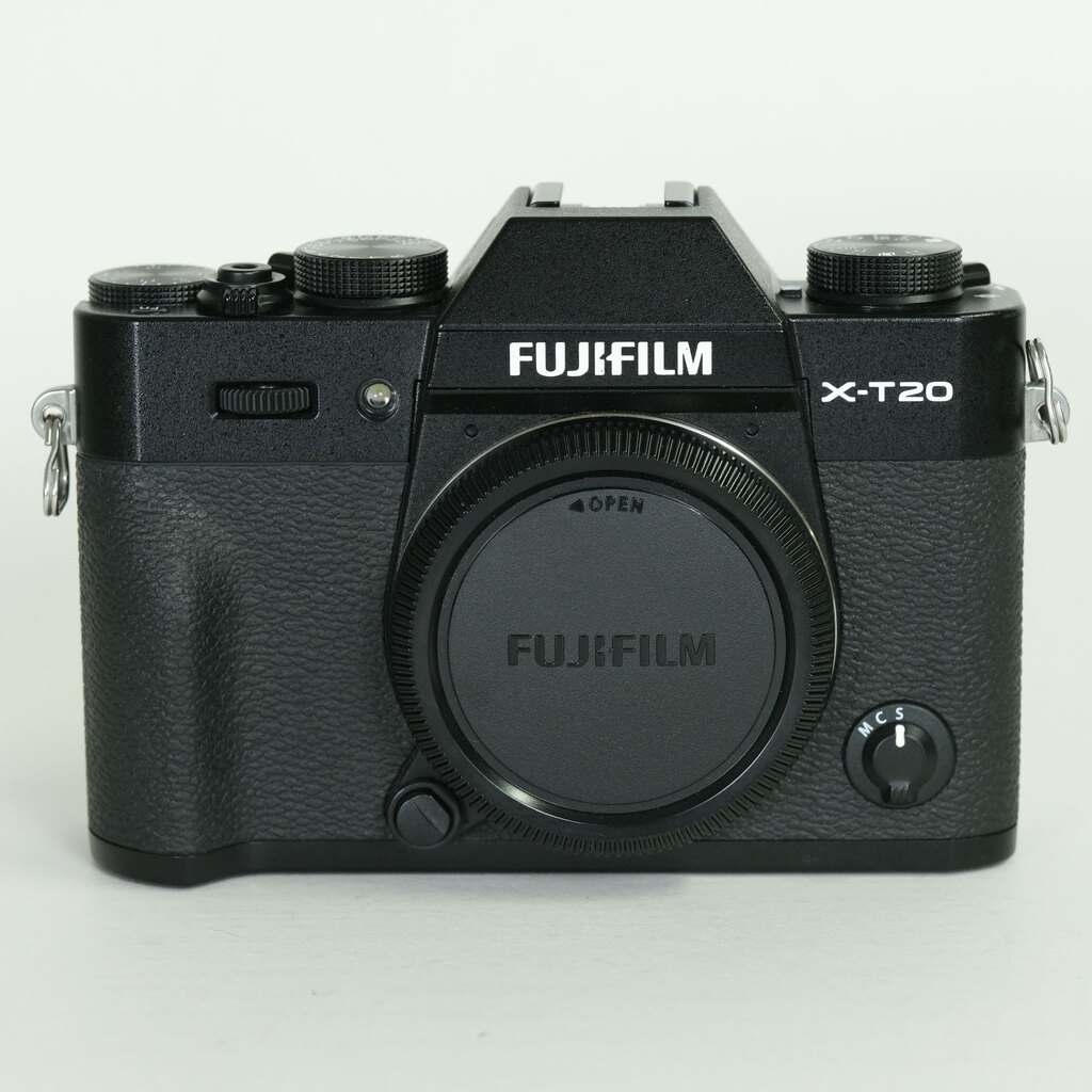 FUJIFILM X-T20