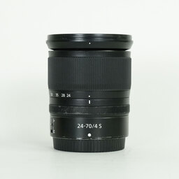 Nikon NIKKOR Z 24-70mm f/4 S Nikon NIKKOR Z 24-70mm f/4 S