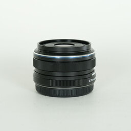 OLYMPUS M.ZUIKO DIGITAL 17mm F1.8 OLYMPUS M.ZUIKO DIGITAL 17mm F1.8