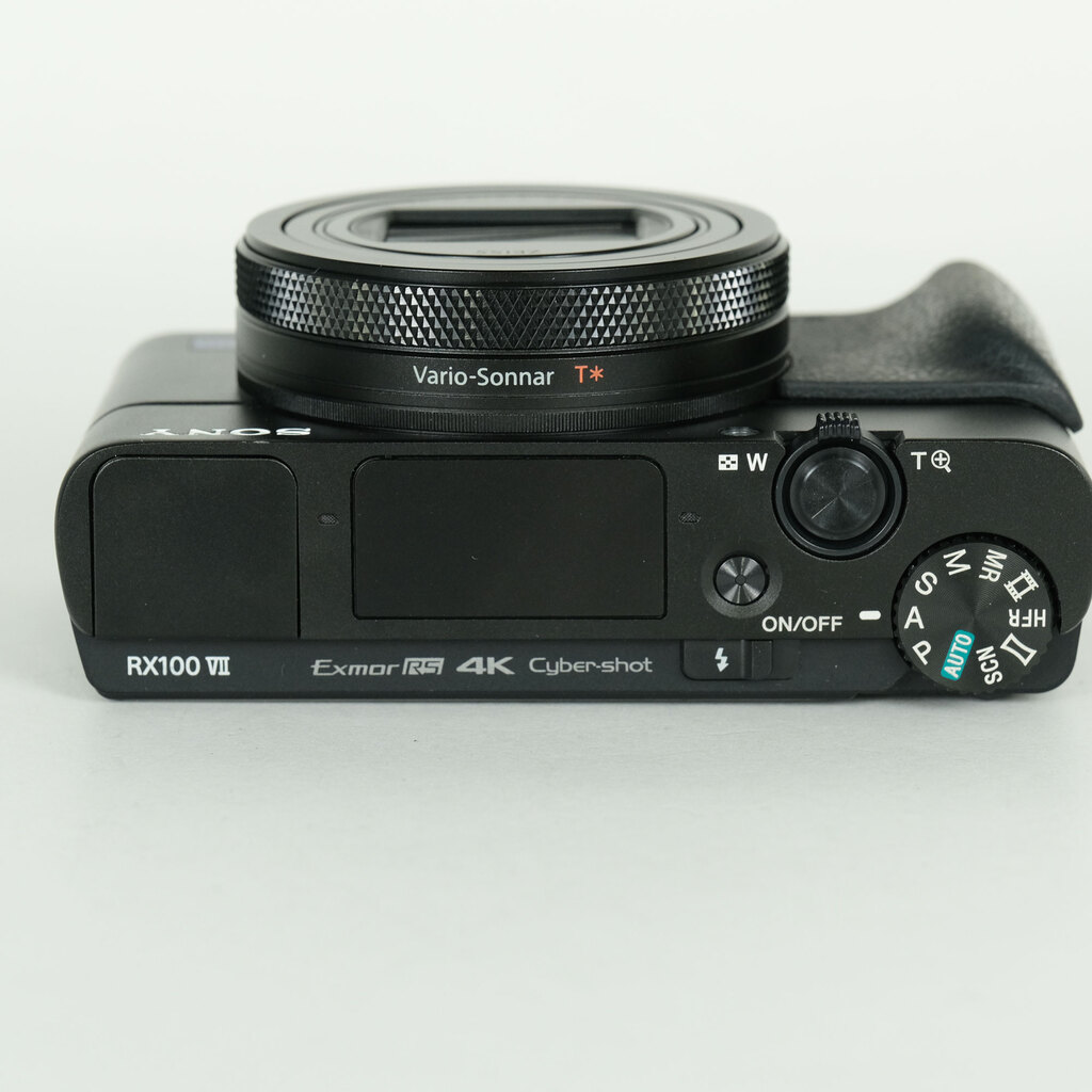 SONY Cyber-shot DSC-RX100M7 SONY Cyber-shot DSC-RX100M7