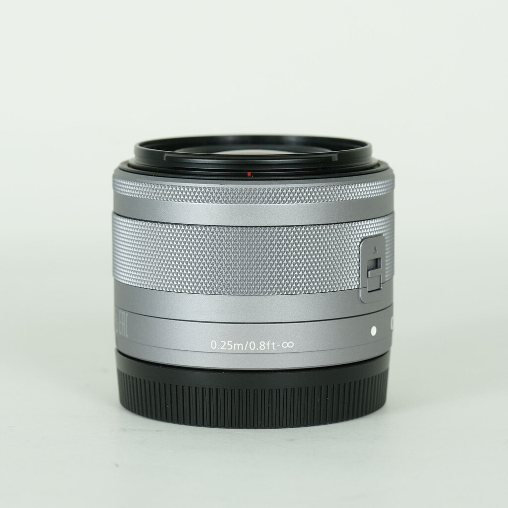 Canon EF-M15-45mm F3.5-6.3 IS STM [�V���o�[]