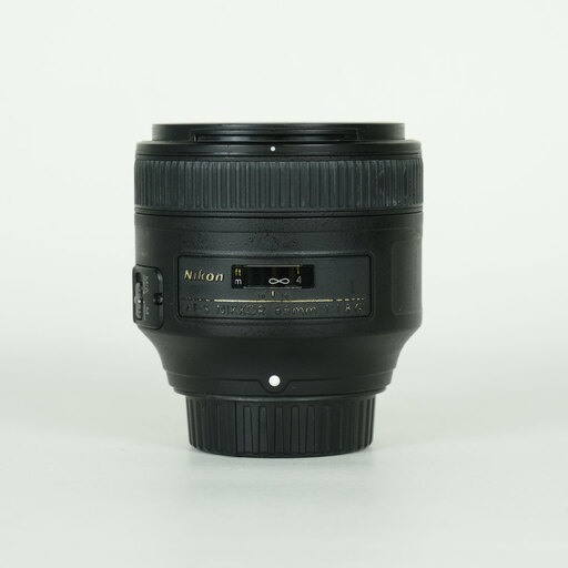 Nikon AF-S NIKKOR 85mm f/1.8Gを徹底解説。作例からレビューまで