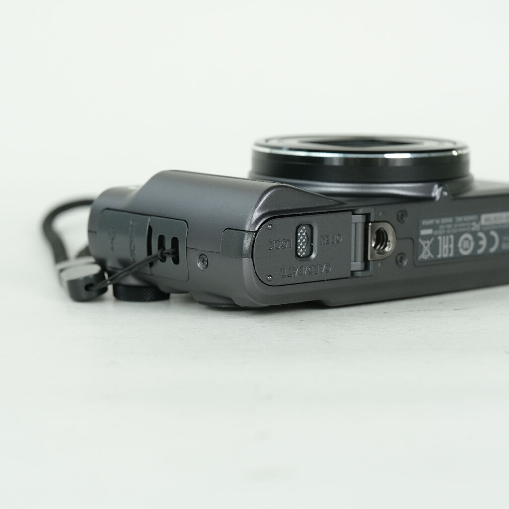 Canon PowerShot SX720 HS ブラックの出品 | ONE SCENE（ワンシーン）