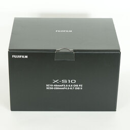FUJIFILM X-S10