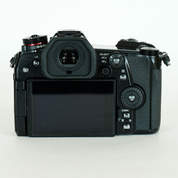 Panasonic LUMIX DC-G9 PRO