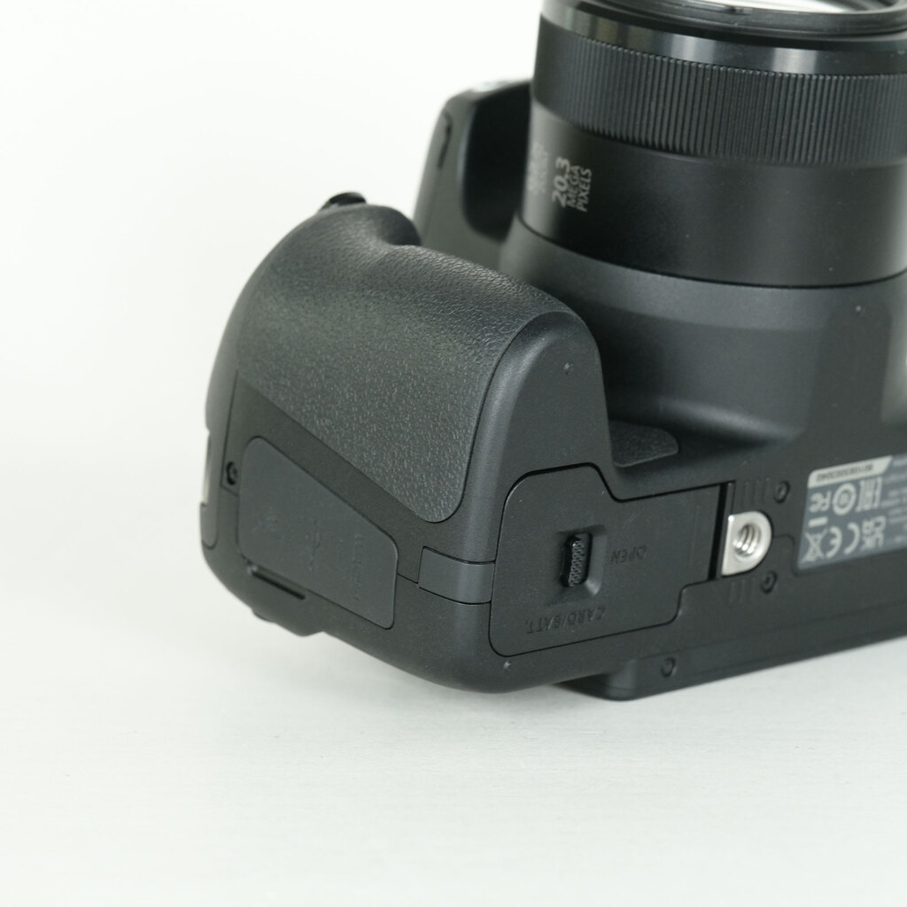 Canon PowerShot SX70 HSの出品 | ONE SCENE（ワンシーン）