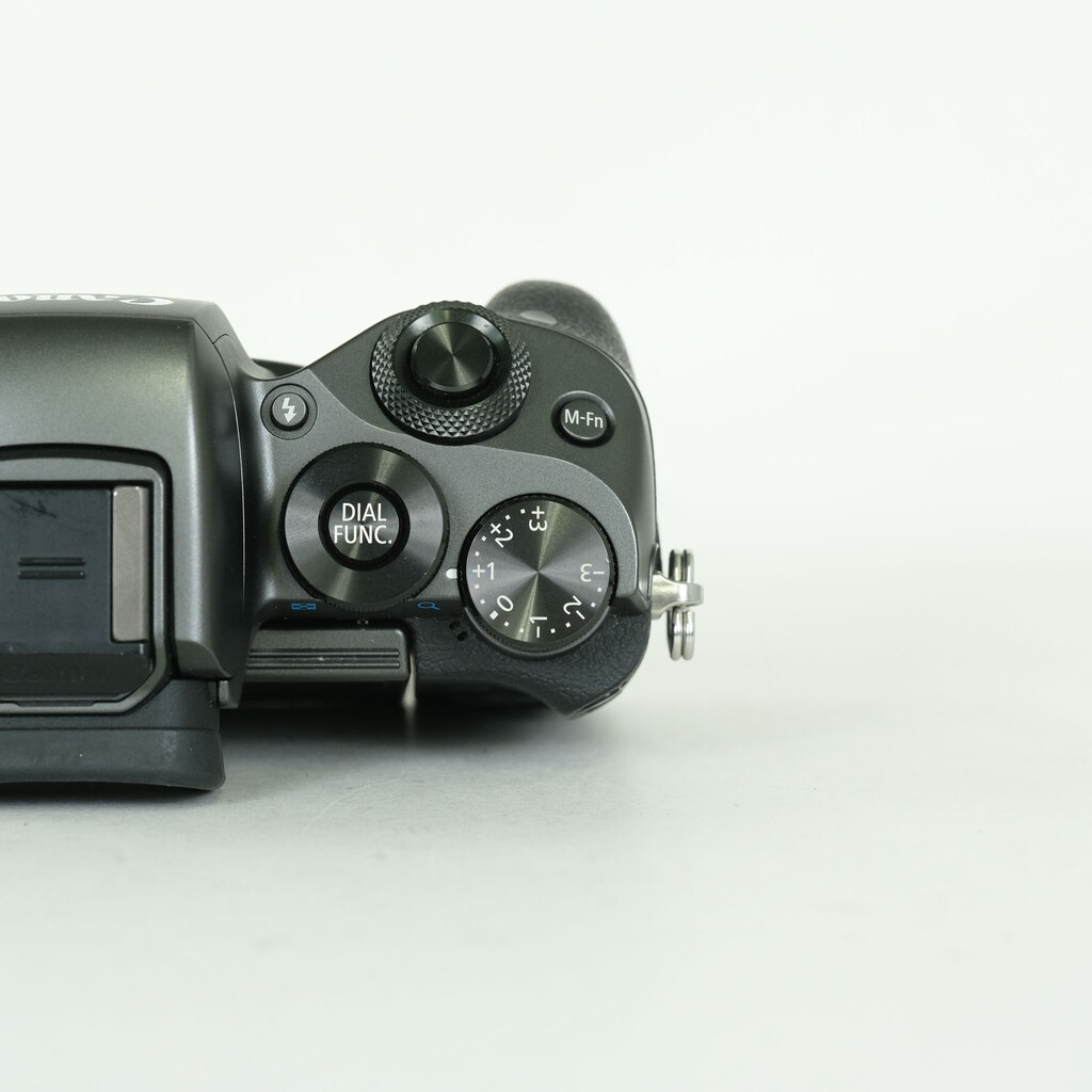 Canon EOS M5 Canon EOS M5