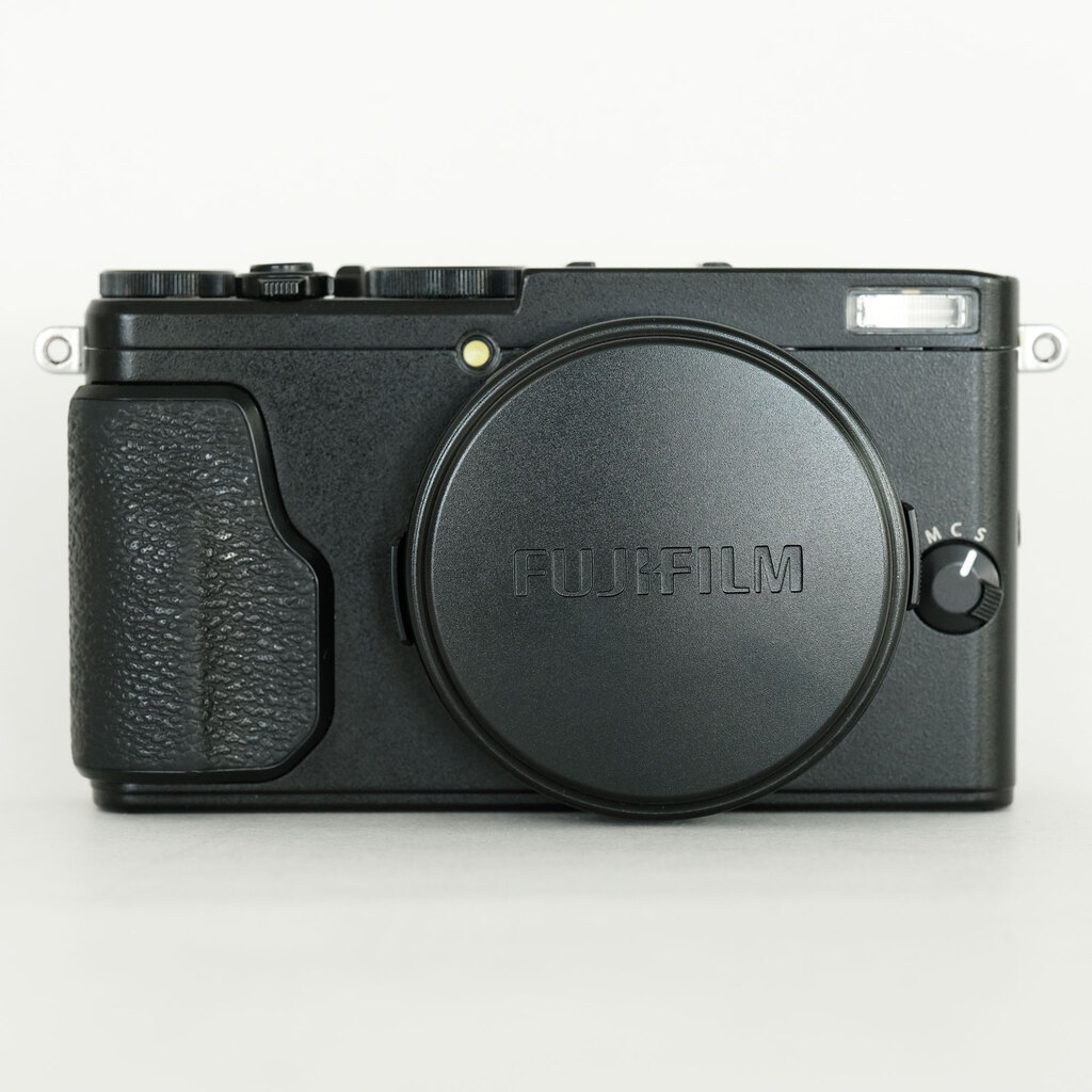 FUJIFILM X70 ブラック