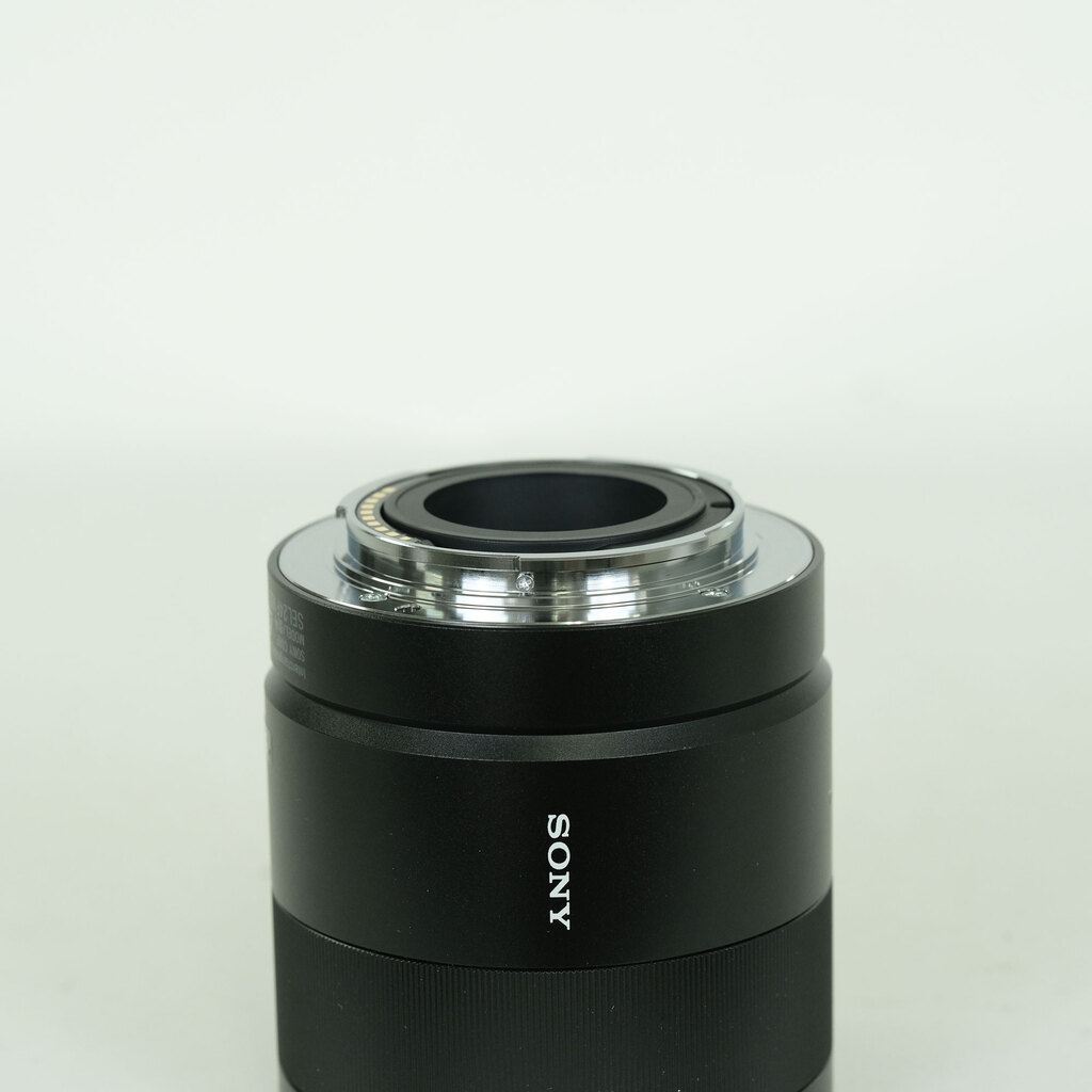 SONY Sonnar T* E 24mm F1.8 ZA SEL24F18Z