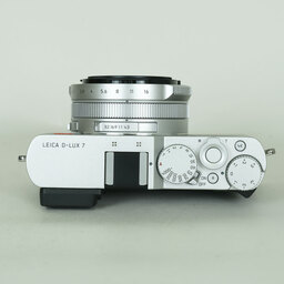 LEICA D-LUX7 シルバー