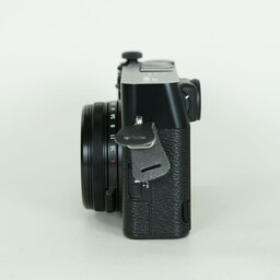 FUJIFILM X100V ブラック