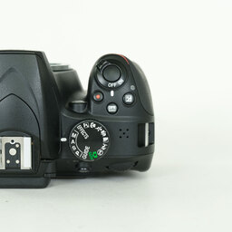 Nikon D3400 Nikon D3400