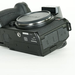 Panasonic LUMIX S5II DC-S5M2