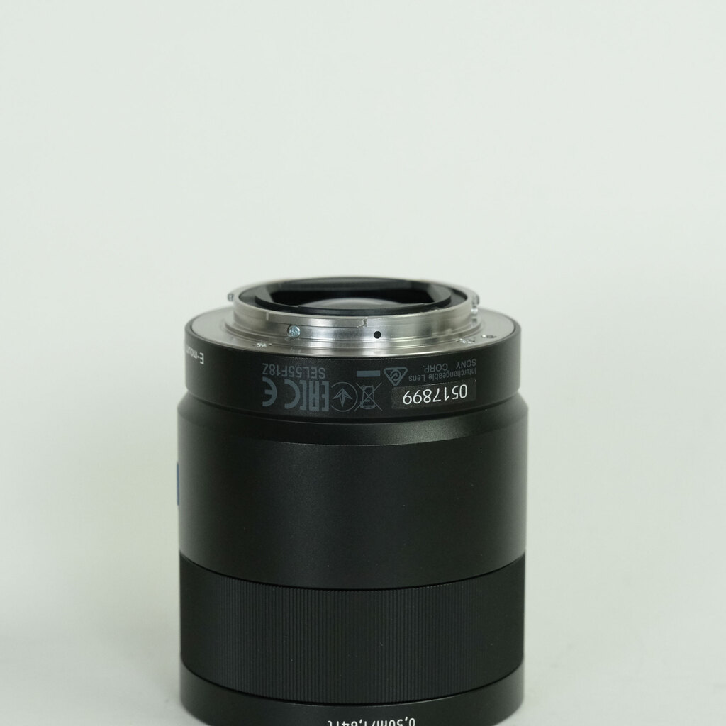 SONY Sonnar T* FE 55mm F1.8 ZA SEL55F18Z SONY Sonnar T* FE 55mm F1.8 ZA SEL55F18Z