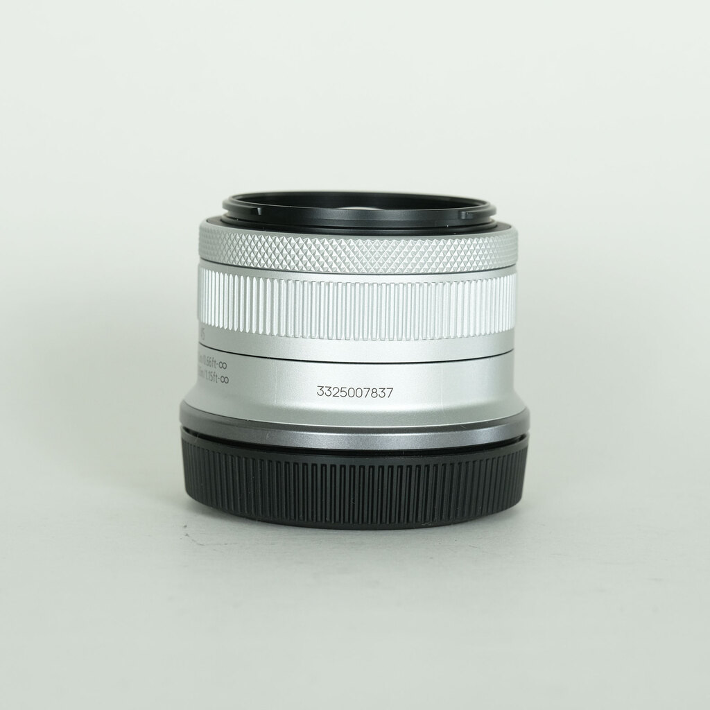 Canon RF-S 18-45mm F4.5-6.3 IS STM