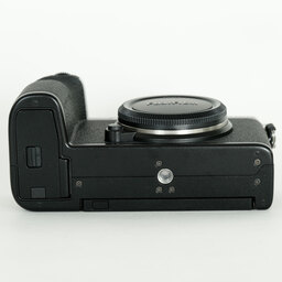 FUJIFILM X-S10