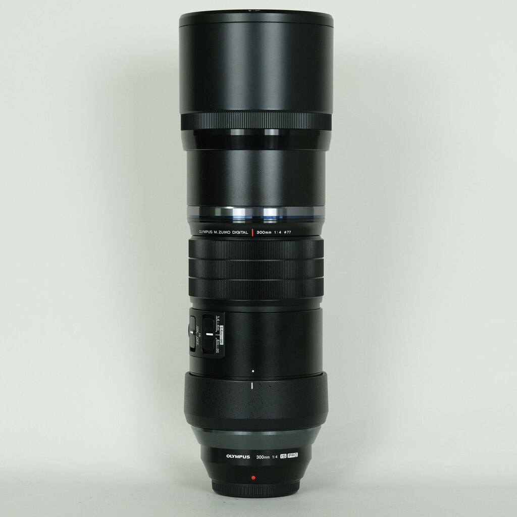 OLYMPUS M.ZUIKO DIGITAL ED 300mm F4.0 IS PRO OLYMPUS M.ZUIKO DIGITAL ED 300mm F4.0 IS PRO