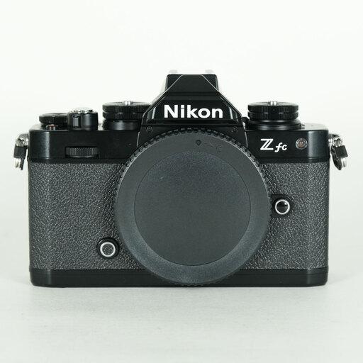 Nikon Z fcを徹底解説。愛用者のレビュー・作例付き | ONE SCENE（ワン