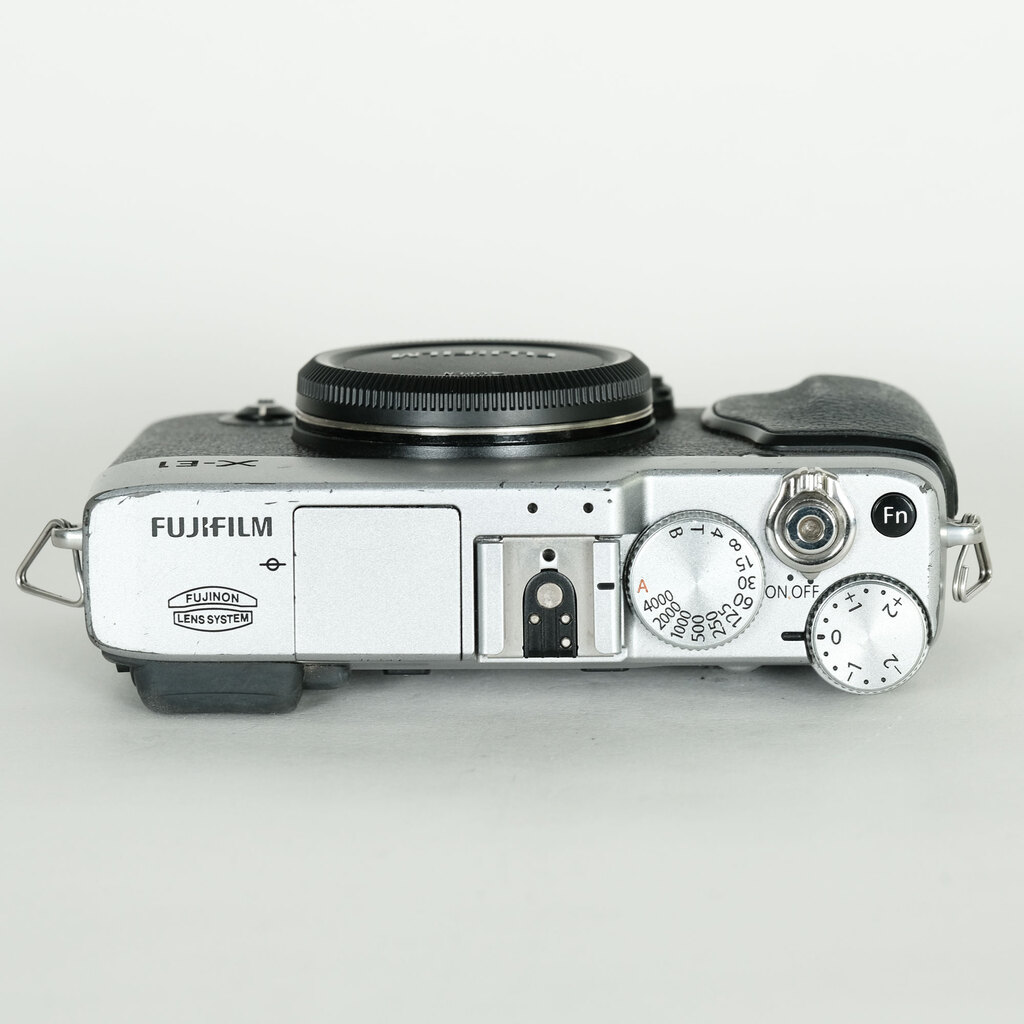 FUJIFILM X-E1 シルバー