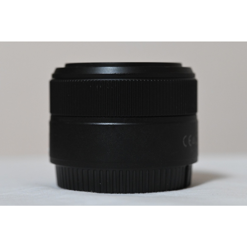 Nikon NIKKOR Z 40mm f/2 Nikon NIKKOR Z 40mm f/2