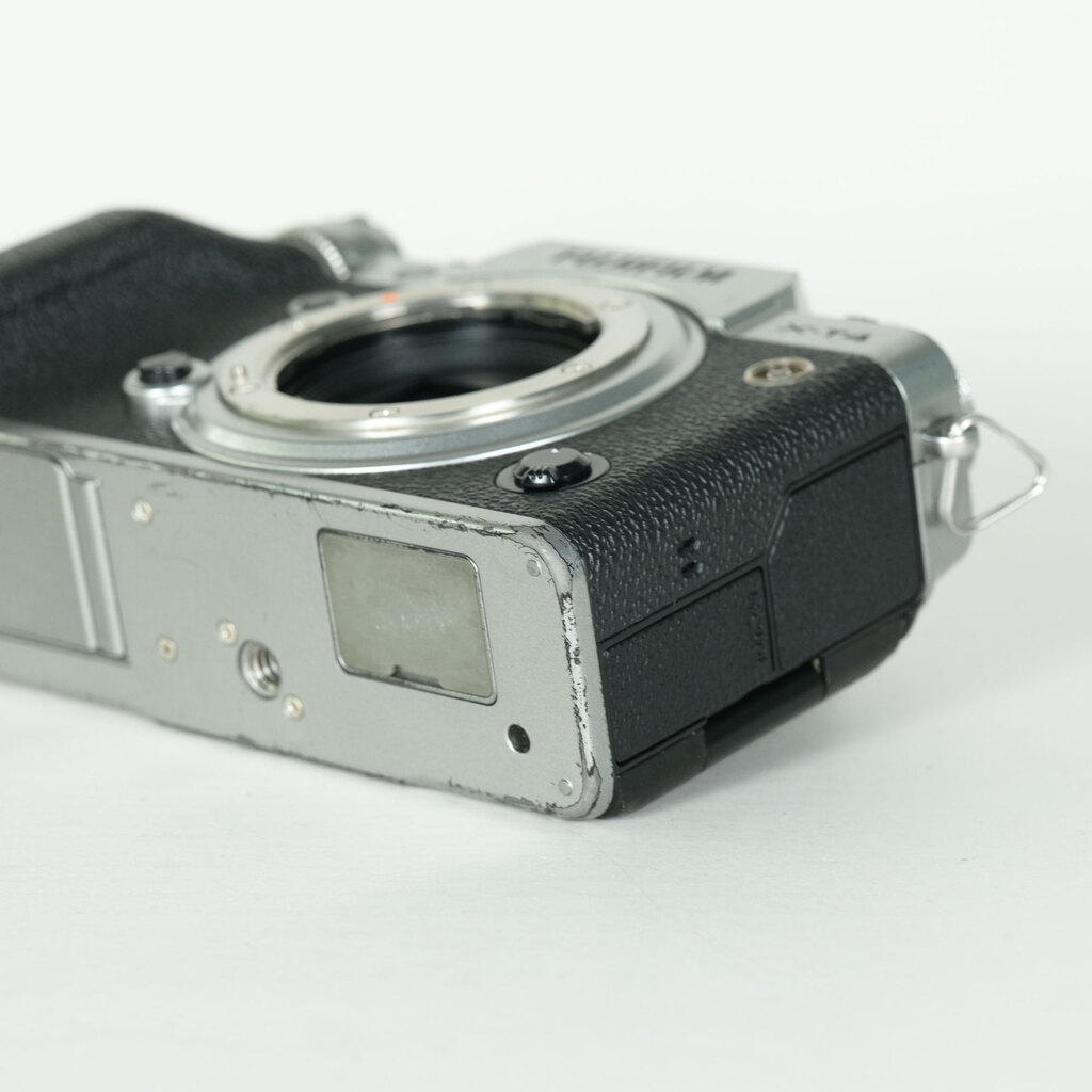 FUJIFILM X-T4