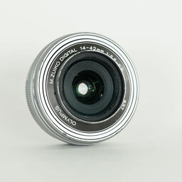 OLYMPUS M.ZUIKO DIGITAL ED 14-42mm F3.5-5.6 EZ シルバー