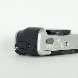 Canon EOS M6 Canon EOS M6