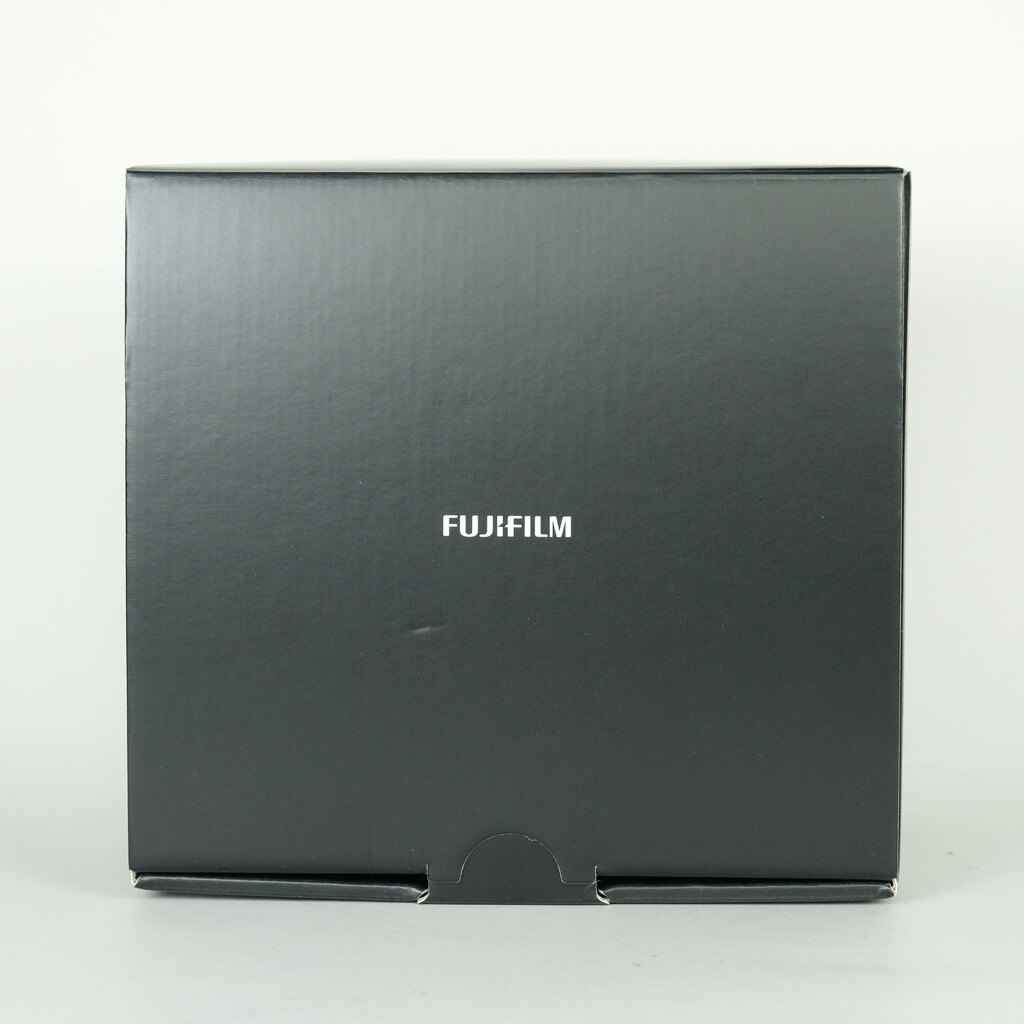 FUJIFILM X100VIの出品 | ONE SCENE（ワンシーン）