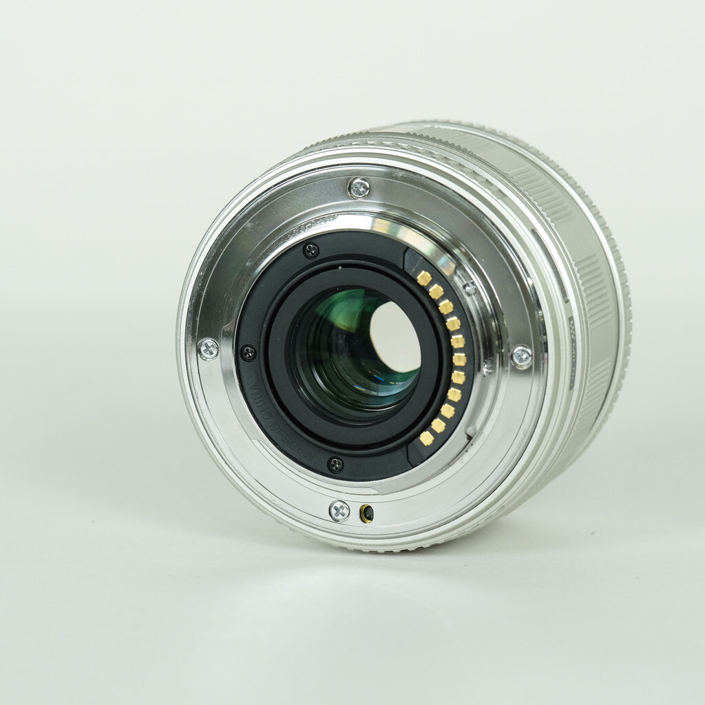 OLYMPUS M.ZUIKO DIGITAL ED 14-42mm F3.5-5.6 シルバーの出品 | ONE