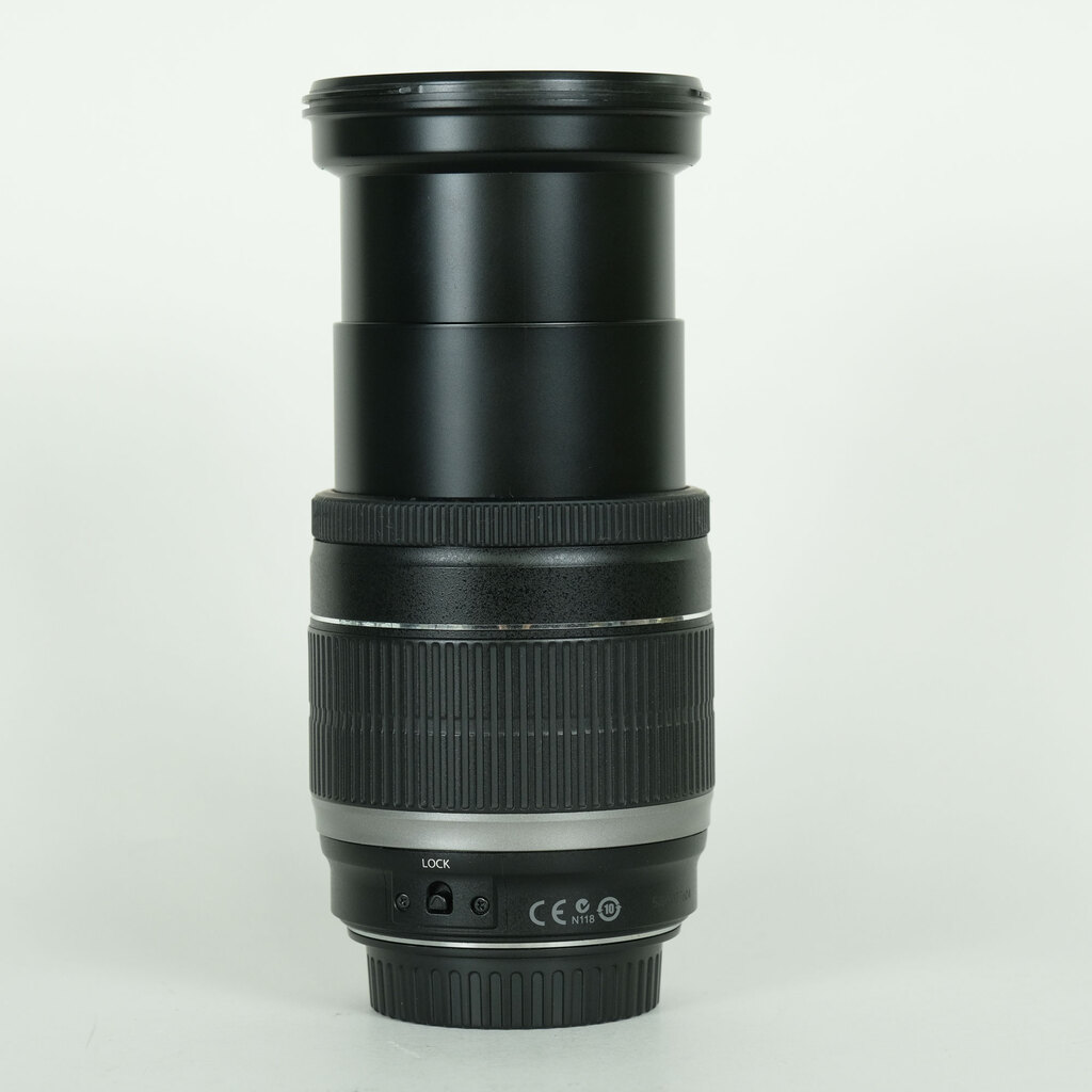Canon EF-S18-200mm F3.5-5.6 IS