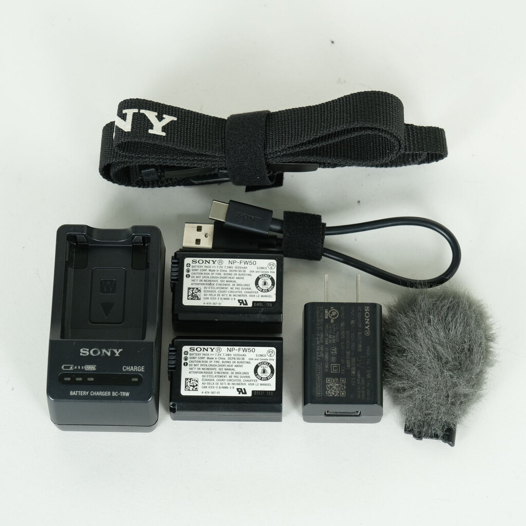 SONY VLOGCAM ZV-E10