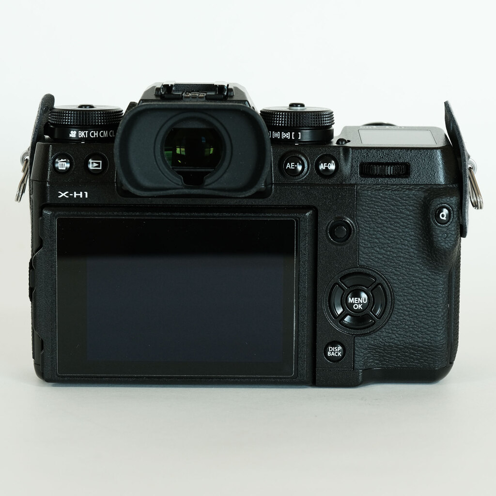 FUJIFILM X-H1 ボディ&付属品セット　専門店動作確認済み　完動品 Amazon.com : Fujifilm X-H1 Mirrorless Digital Camera (Body Only