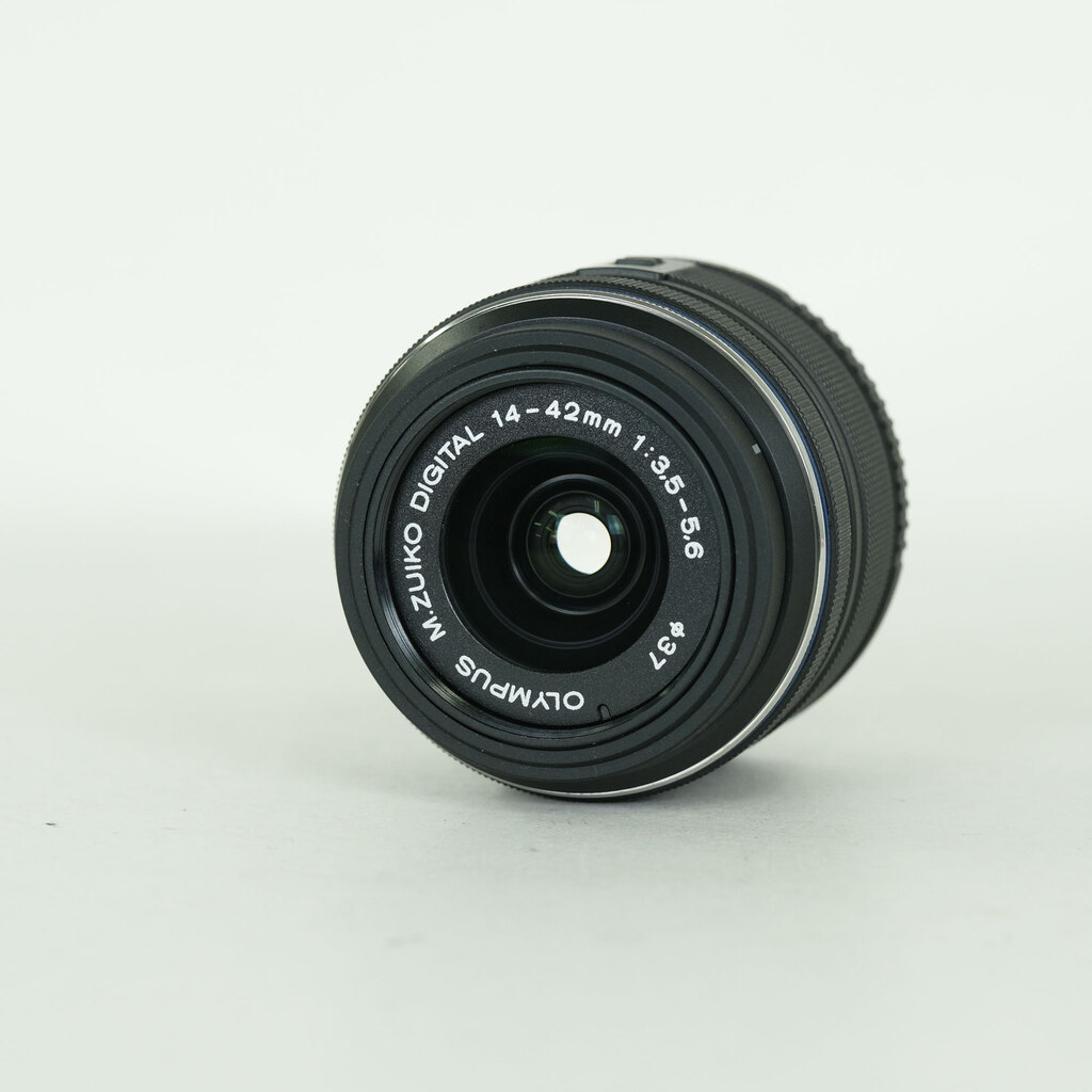 OLYMPUS M.ZUIKO DIGITAL 14-42mm F3.5-5.6IIR ブラック