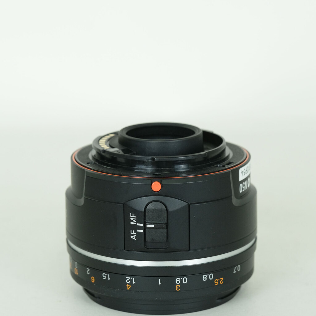 SONY 85mm F2.8 SAM SAL85F28